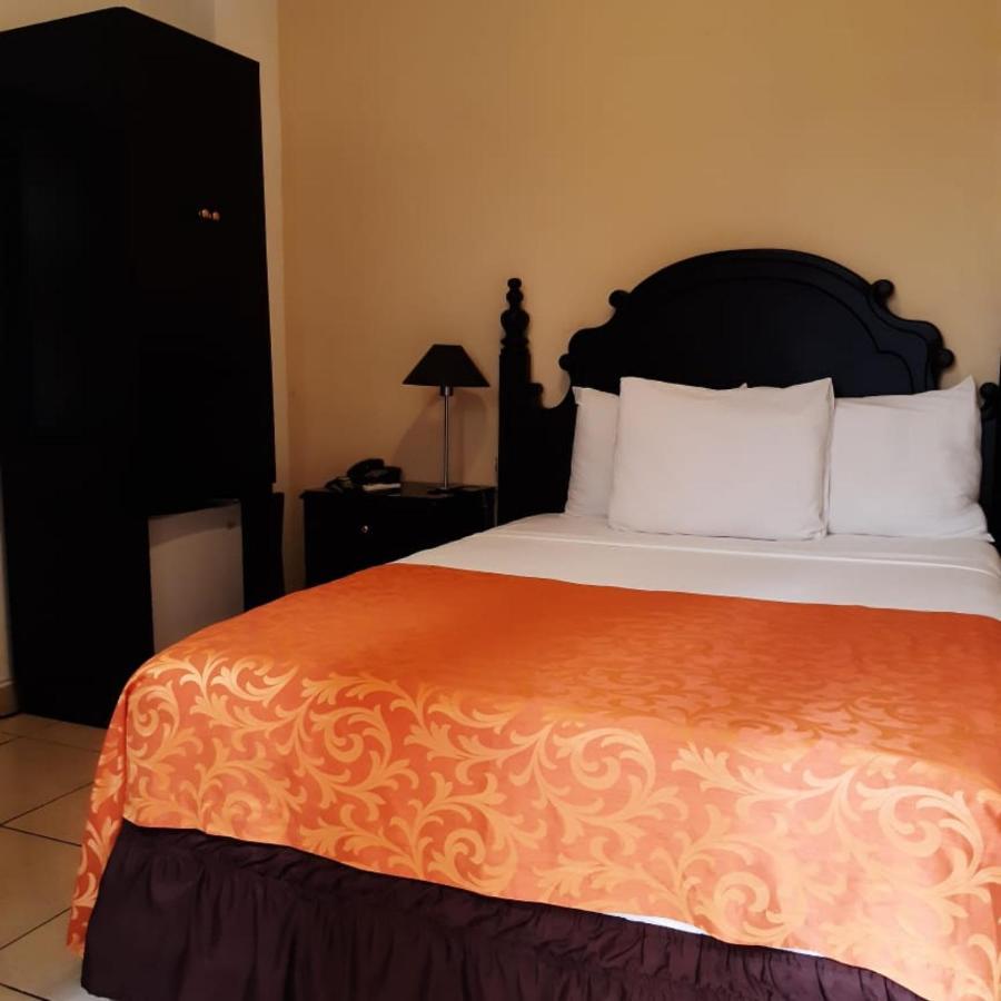 Hotel Villa Florencia Zona Rosa San Salvador Zewnętrze zdjęcie