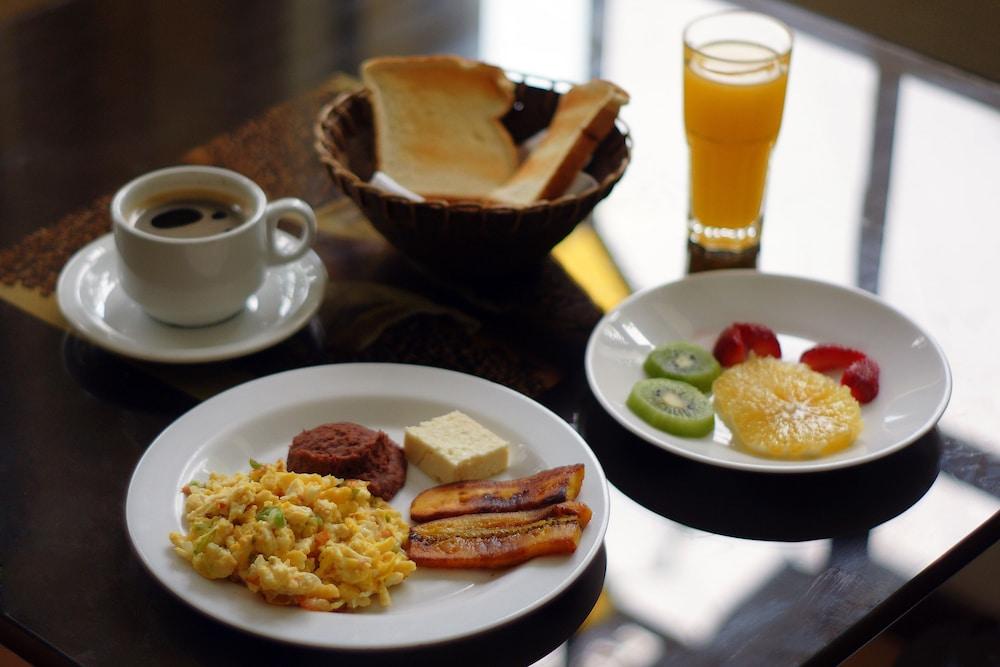 Hotel Villa Florencia Zona Rosa San Salvador Zewnętrze zdjęcie
