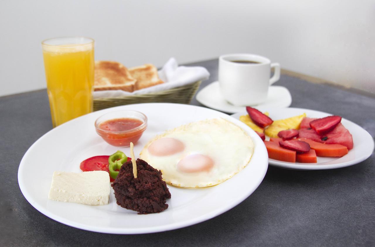 Hotel Villa Florencia Zona Rosa San Salvador Zewnętrze zdjęcie